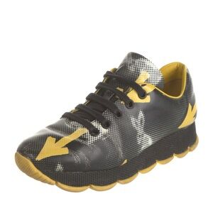 Prada
Leather Printed Sneakers
Size: IT 38